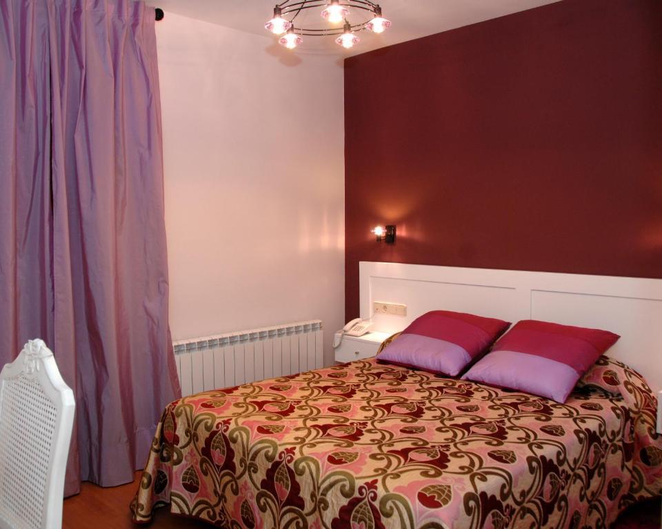 Hotel Hc Sigueenza Ngoại thất bức ảnh