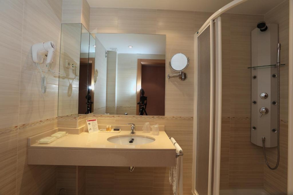 Hotel Hc Sigueenza Phòng bức ảnh