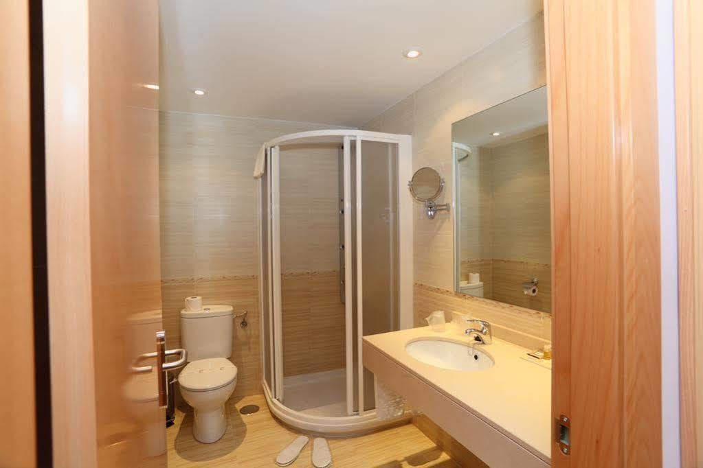 Hotel Hc Sigueenza Ngoại thất bức ảnh